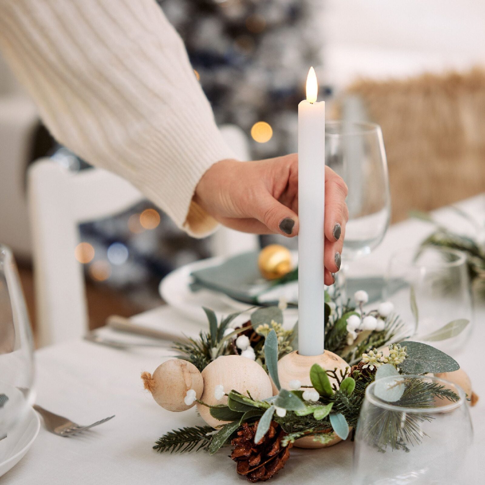 30cm Modern Christmas Table Centerpiece with Wooden Balls Pinecones and Eucalyptus